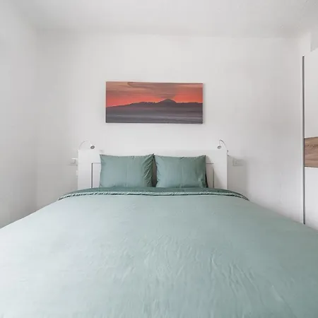 Home2book Cozy Sea Views Punta Sardina Lighthouse Apartment *